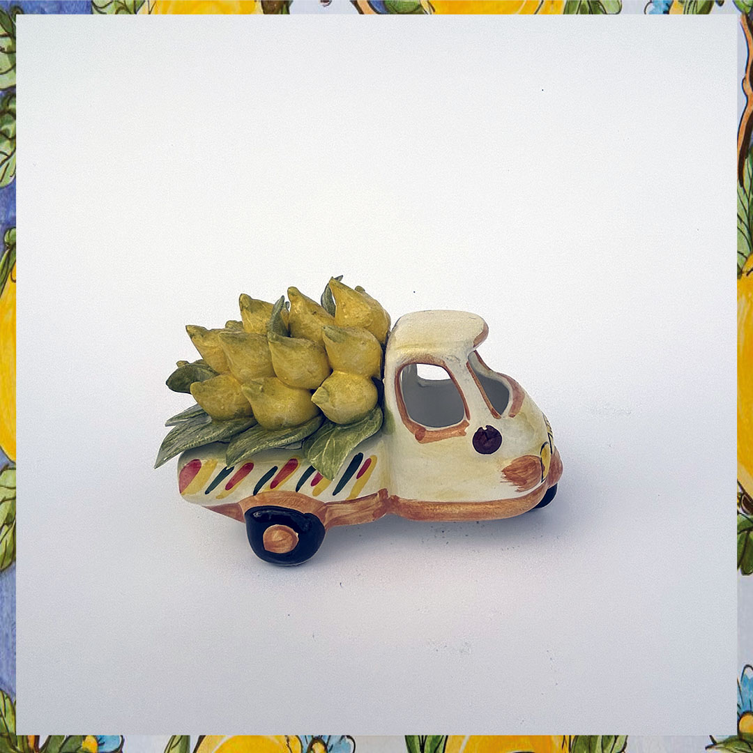 ApeCar capodimonte_liquorificio dello Smeraldo ApeCar capodimonte_liquorificio dello Smeraldo